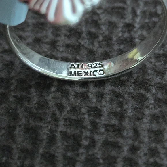 Sterling Silver🤍 El Sagrado Corazon (The Sacred Heart) Ring💍 - NWT - Picture 8 of 16